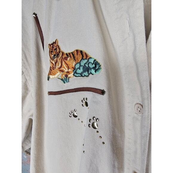 Tiger khaki Collared Button Up Top Ladies size Medium by Shipshe - Picture 3 of 12